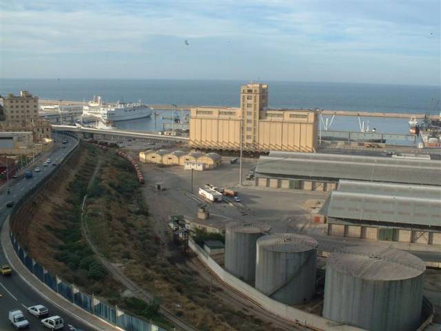 Le port d'Oran